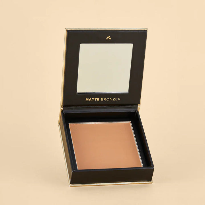 Bronceador Mate Atenea 1st Scene | Acabado Natural | 11.8 g